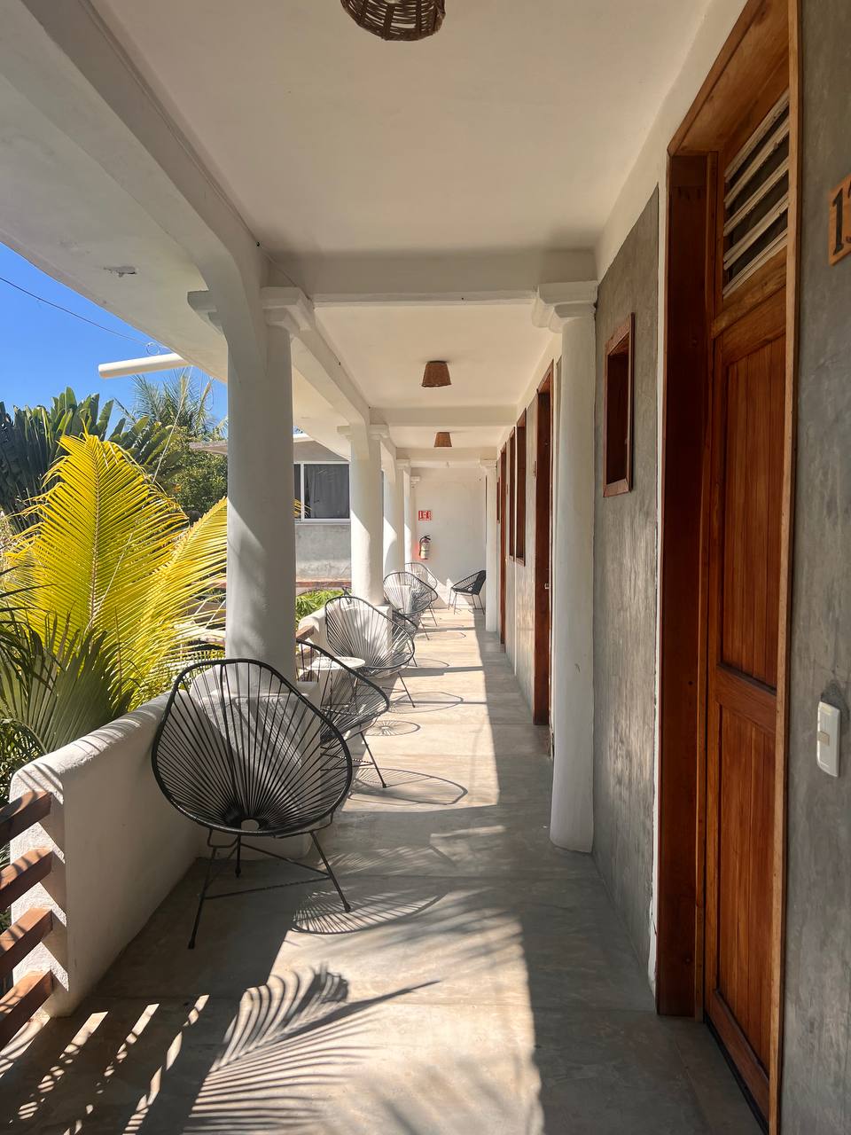Pasillo exterior de Valhalla Beach House